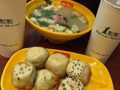 -小杨生煎(金山百联购物中心3楼店)