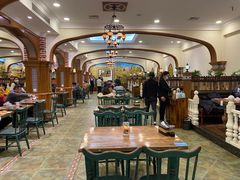 大堂-清真·玛丽亚新疆菜主题餐厅(浙江中路店)