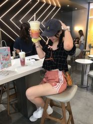 -桃桃屿·潮牌酷银(世纪荟店)
