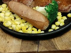 -玛格萝妮比萨屋(四平店)