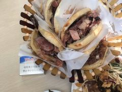 -闫家驴肉老店(华电一校店)