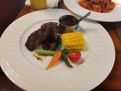 炭烤菲力牛排佐黑胡椒汁-秀·爱尔兰餐吧(上海路店)