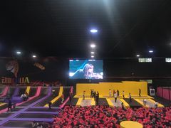 -嘿哟动霸CHUA·新潮玩运动娱乐中心·蹦床滑冰团建乐园