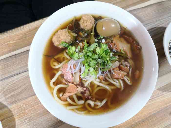 口味张家桃花面也算是榆次老字号了是比较好吃的榆次桃花面每过一段