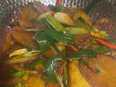 -隔壁老王·家常云南菜(花巷店)