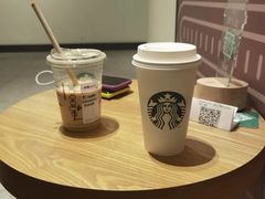 馥芮白-星巴克臻选(上海中环广场2F店)