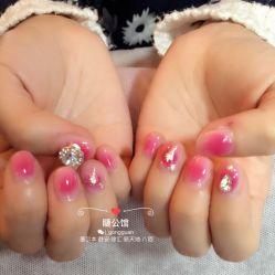 -睫乐园•睫公馆•美睫美甲沙龙