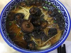 -聚笼鲜美食(凤凰街店)