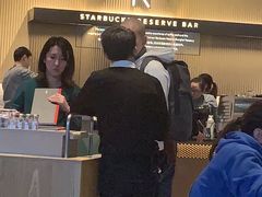 -星巴克臻选(上海合生汇1F店)