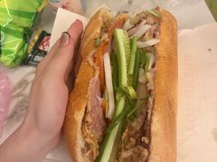 -Bánh Mì Huynh Hoa