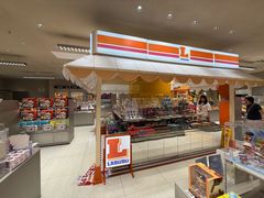 -泡泡玛特POPMART(蓝色港湾店)