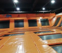 -六月巴士童乐园(抚顺罕王商场店)