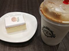 -钟书阁(群光广场店)