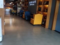-缦咖电竞酒店(北京鸟巢红军营地铁站店)