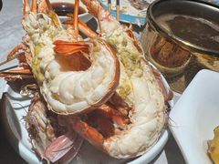 -雍容荟帝王蟹活龙虾展台自助(IFS黑金店)