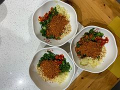 -牛华八婆麻辣烫(龙湖U城店)