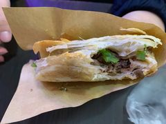 -八一路好吃街(雨田商务大厦店)