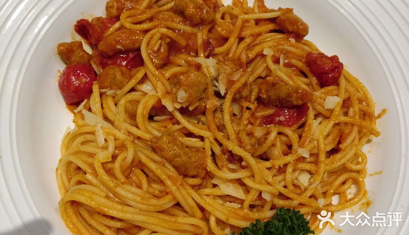 不然可以买生鲜了，服务员介绍的很详细