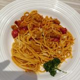 不然可以买生鲜了，服务员介绍的很详细