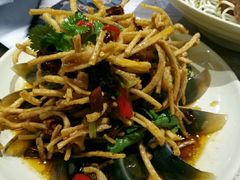 伞子皮蛋-巴厘龙虾·榜首油焖大虾(音乐学院·沿江酒馆店)