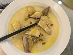 -东豪园林海鲜酒家(南港路辅路店)