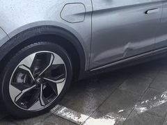 -畅通航行汽车钣金喷漆 无痕修复·局部喷漆