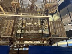 -PIPIKINGDOM皮皮王国欢乐号(欢乐海岸购物中心店)