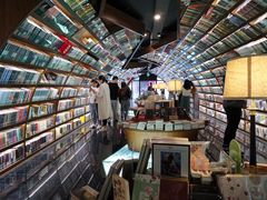-钟书阁(珍园店)