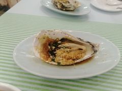 蒜蓉粉丝蒸大生蚝-鹊华居·地道鲁菜·海鲜·融合味(大明湖店)