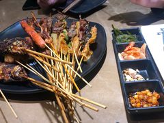 何师烤肉-何师烧烤·香辣蟹·川菜·30年老品牌(太古里旗舰店)