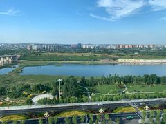 -乌兰湖畔草坪轻奢营地