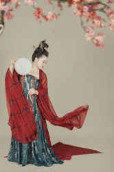 点击看大图 -盘子女人坊古装写真摄影(南京总店)