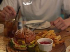 黑毛牛汉堡-羽深肉铺 Steak & Wine