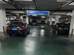 -东苑丽宝广场-停车场