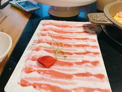 现切精品五花肉-潘小辣鲜肉老火锅