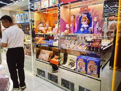 -泡泡玛特POPMART(侨福芳草地店)