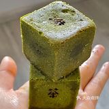 一盒六块，三种口味，紫薯栗子红豆