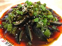 尖椒皮蛋-清真重庆巴爷香辣鸡煲(南小巷店)