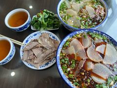 -吾穆勒蓬灰牛肉面·清真(北滨河中路店)