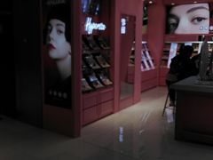 -4iNLOOK美瞳店(龙之梦购物中心虹口店)