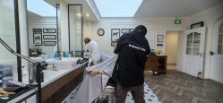 -理昂男士理发店 Barber shop