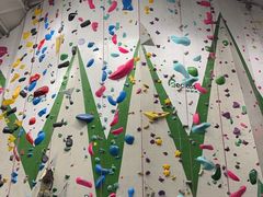 -绿壁虎攀岩基地(Tcar店)