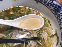 -陇上全荟兰州传统牛肉面(延吉路店)