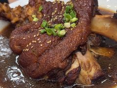-老码头黑皮肘子锅包肉(文政街店)