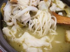 -周鱼小馆石锅酸菜鱼(活力汇店)