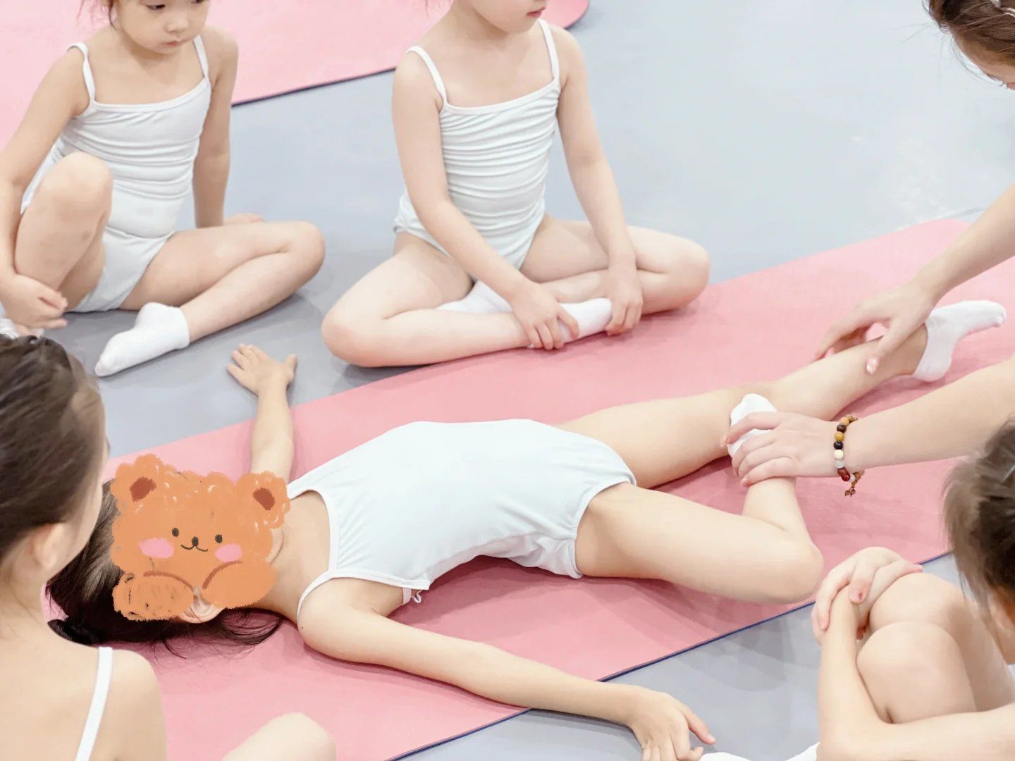 舞蹈女孩的可爱jiojio
