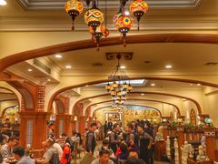 -清真·玛丽亚新疆菜主题餐厅(浙江中路店)