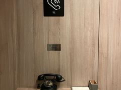 -西安大雁塔科技大学地铁站亚朵酒店