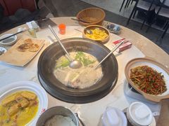 -陈大锅·岳阳鱼馆·地道岳阳菜(美食街店)