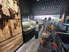-胖东来生活广场(健康路店)
